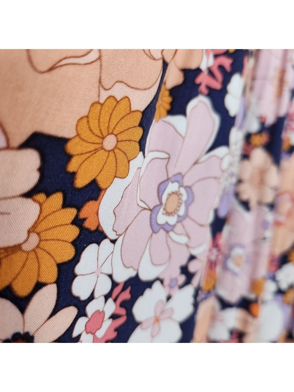 DOKOTOO FLOWER CHILD SMOCKED TOP WIDE LEG FLORAL JUMPSUIT POCKETS SIZE SM/MED - Picture 4 of 6